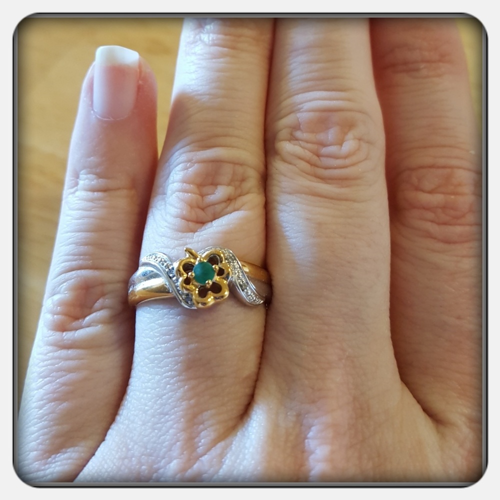 NWOT Woman's Shamrock Ring Size 9